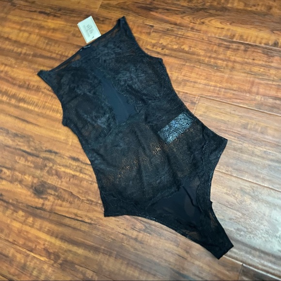 New Guess Black Lace Thong Bodycon Bodysuit Body Suit Top XS - Picture 4 of 6